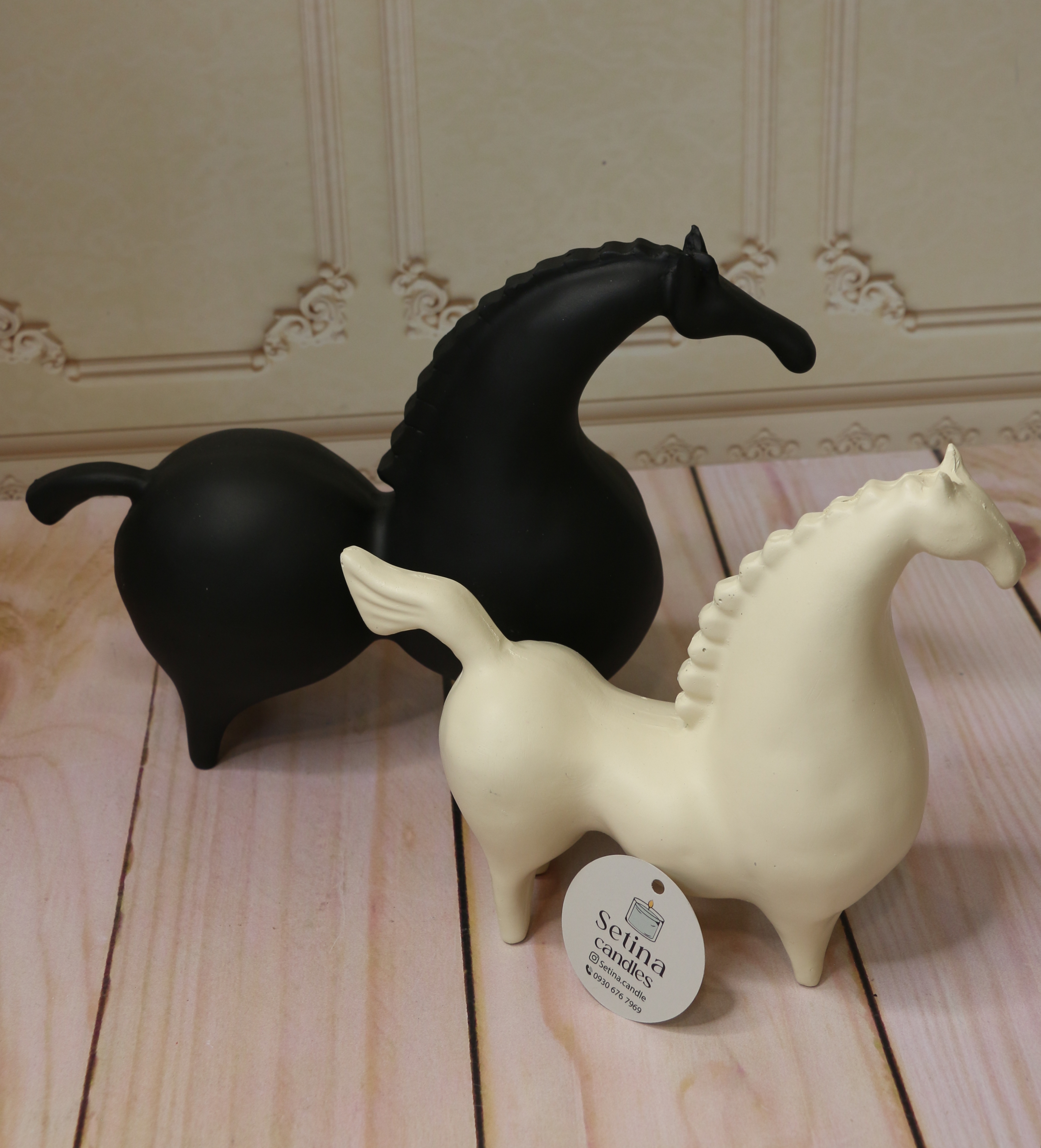 مجسمه اسب جفتی